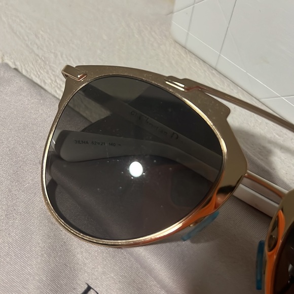 Dior Aviator style sunnies! Authentic with original packaging - Picture 8 of 8